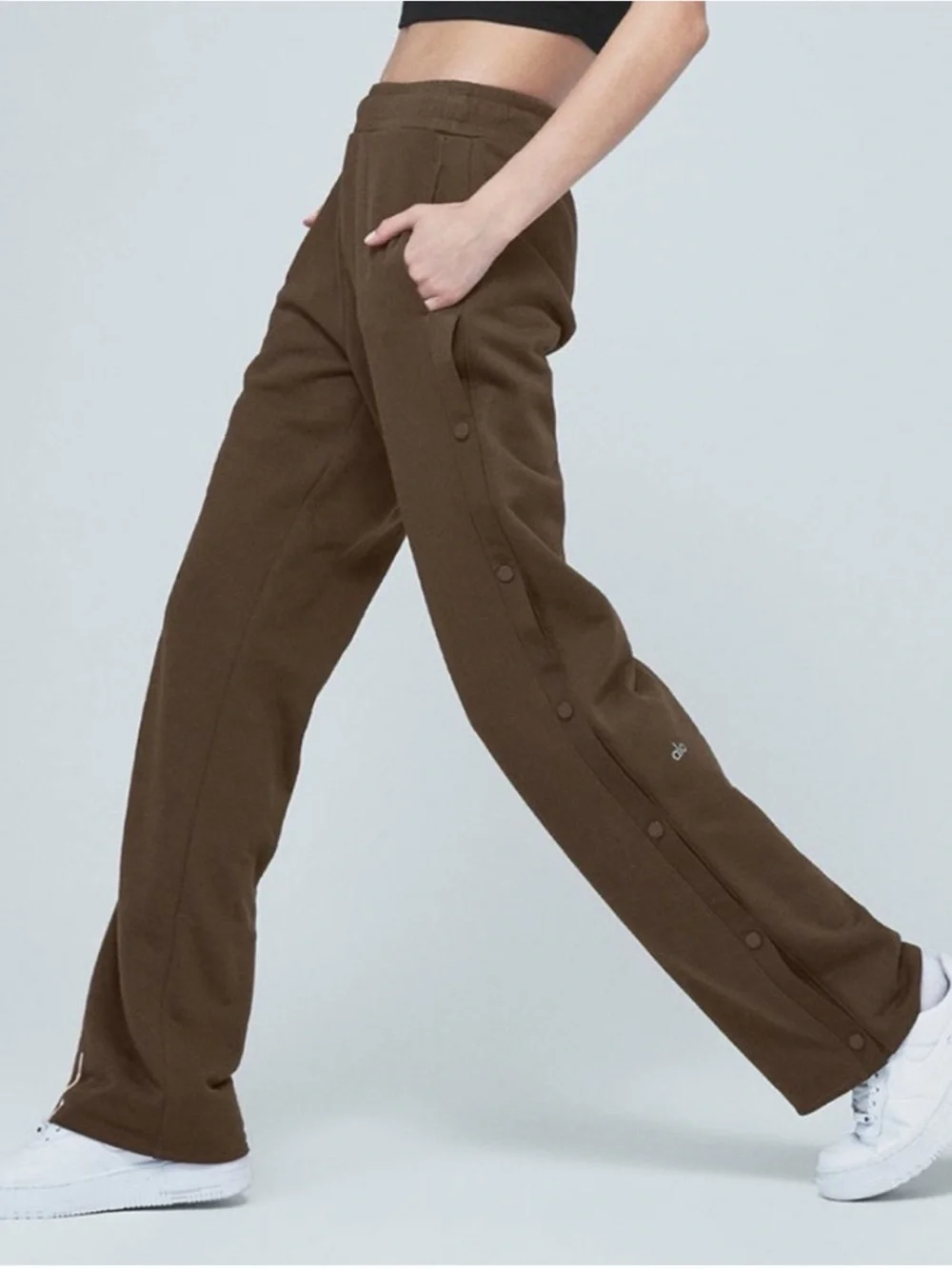 ALO Yoga Courtside tearaway snap pants espresso brown wide leg sweatpants